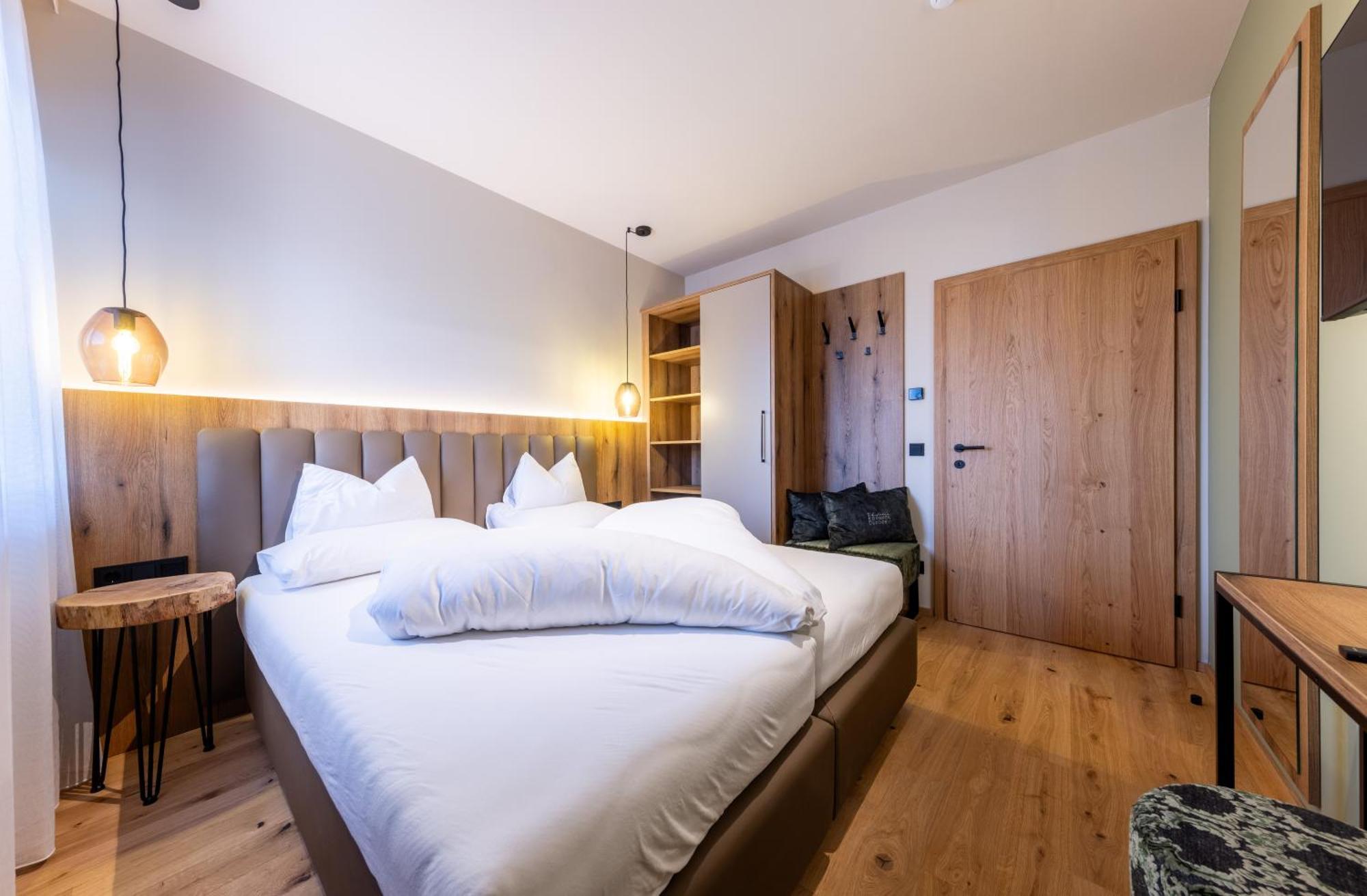 Hoeflehner Premium Gumpen Lodge هاوس إم إنيستال المظهر الخارجي الصورة