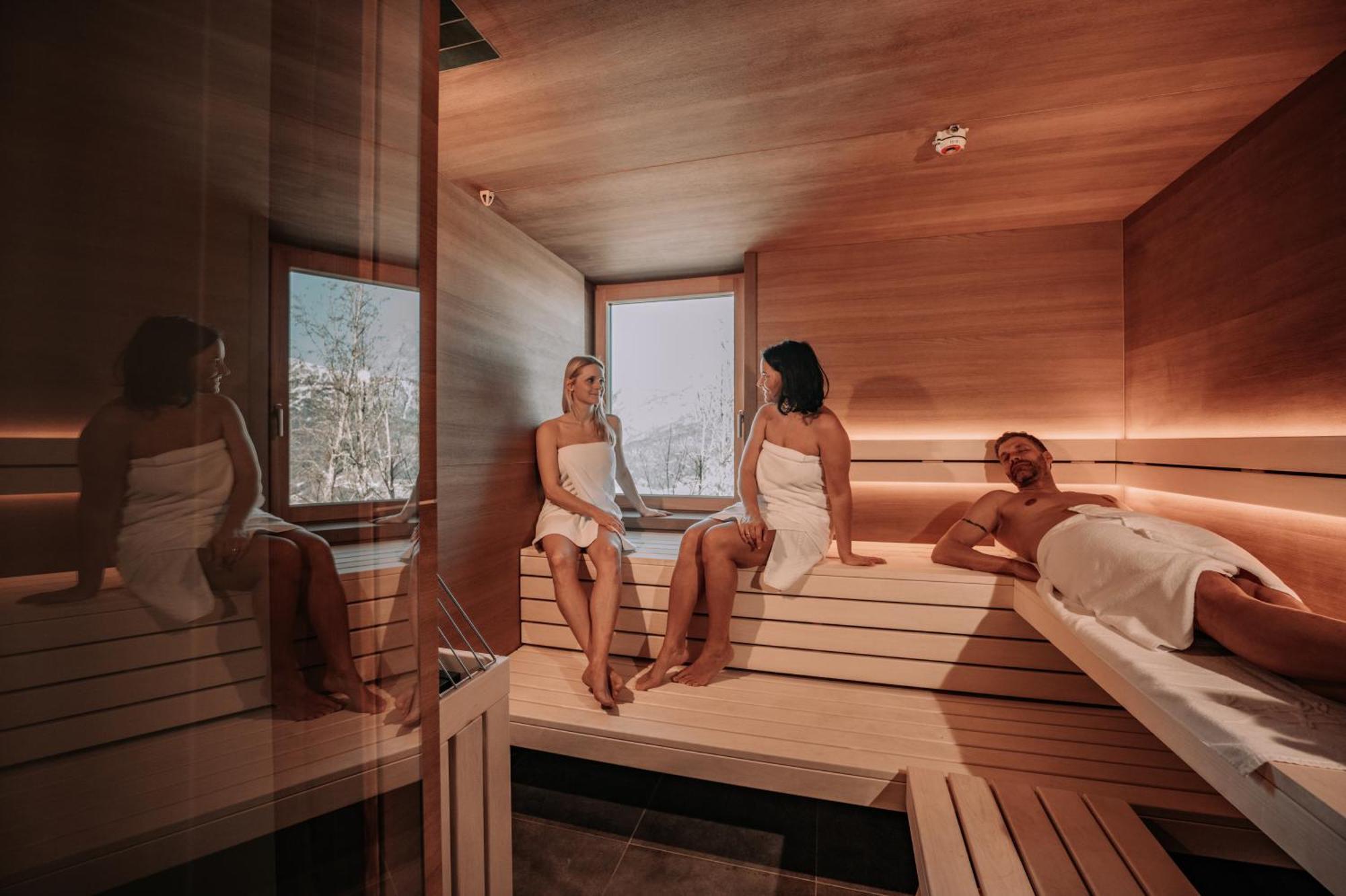 Hoeflehner Premium Gumpen Lodge هاوس إم إنيستال المظهر الخارجي الصورة